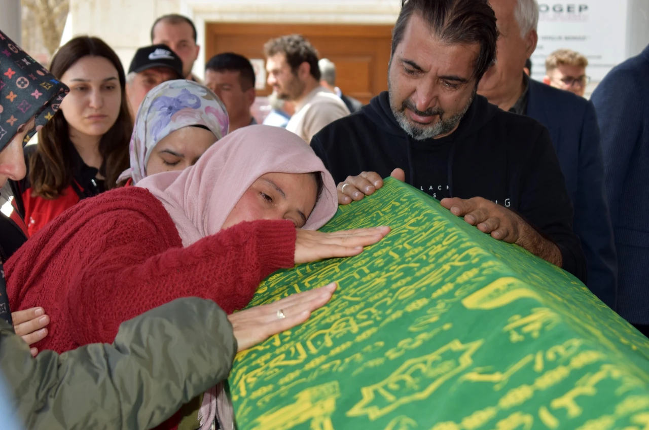Kahramanmaraş Okul Saldırısında Ölen Furkan Sancak Balal Afşin'de Uğurlandı! (5)