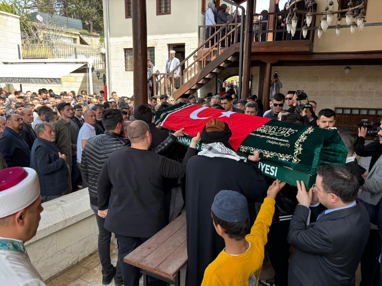 Kahramanmaraş Okul Saldırısında Ölen Şuranur Sevgi Kazıcı Toprağa Verildi! (3)