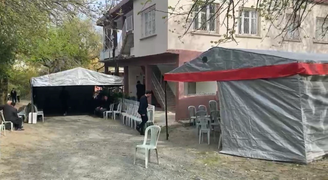 Kahramanmaraş Okul Saldırısında Tek Evladını Kaybeden Babanın Feryadı (4)