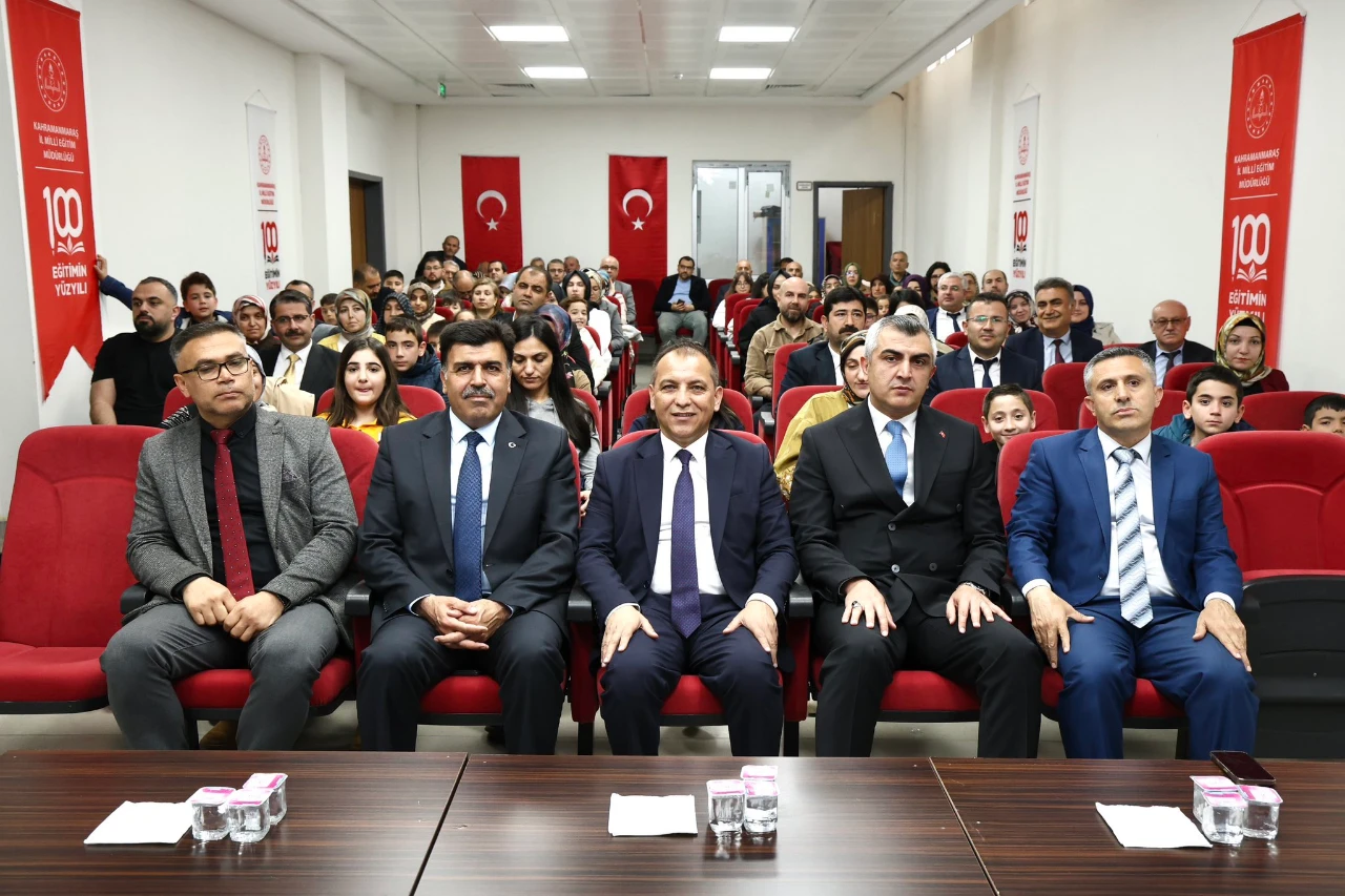 Kahramanmaraş Okuyor Projesinde Ödül Heyecanı Yaşandı! (4)