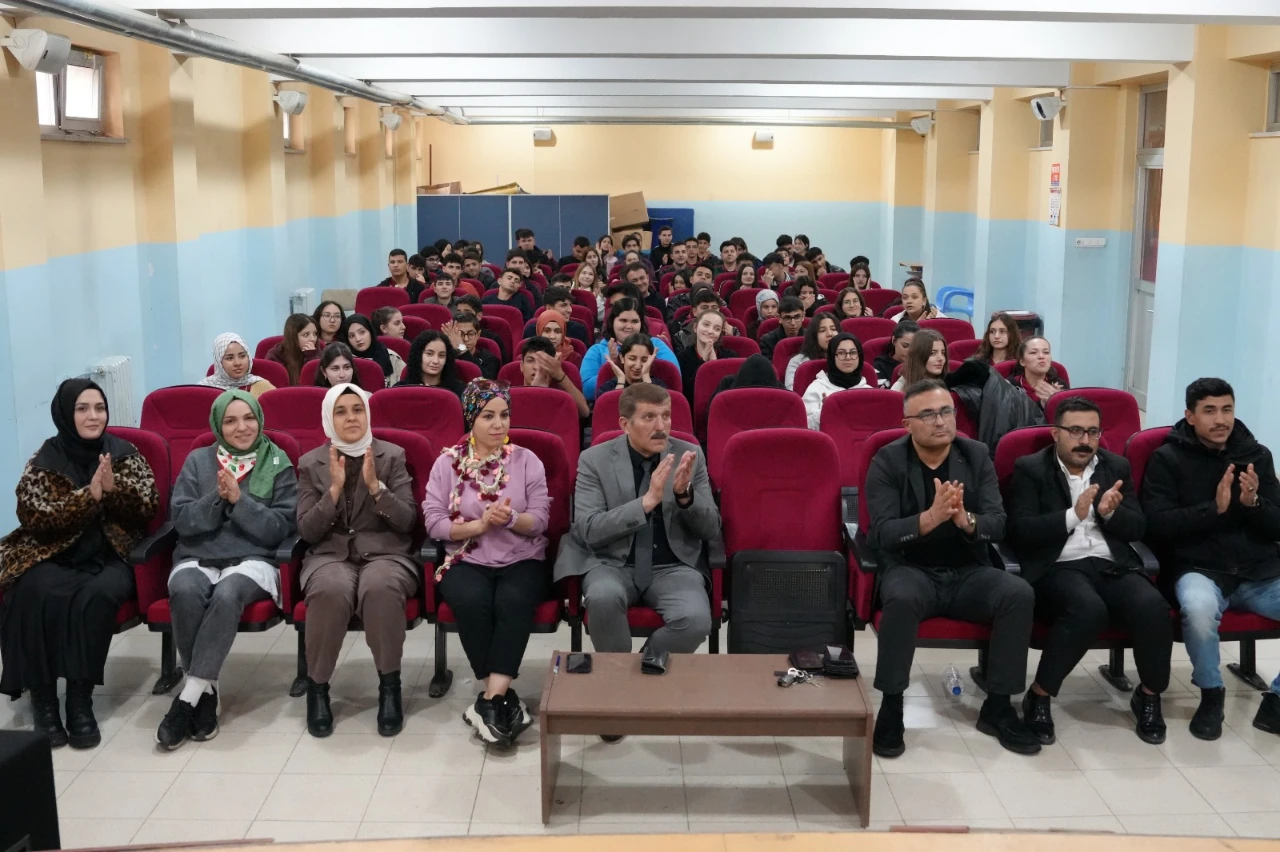 Kahramanmaraş Onikişubat’ta Kütüphaneler Haftası Coşkusu! (9)