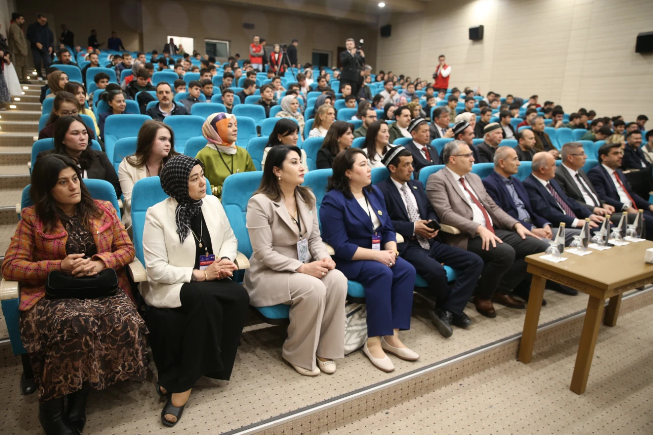 Kahramanmaraş Özbekistan Arasında Edebiyat Köprüsü! (1)-1