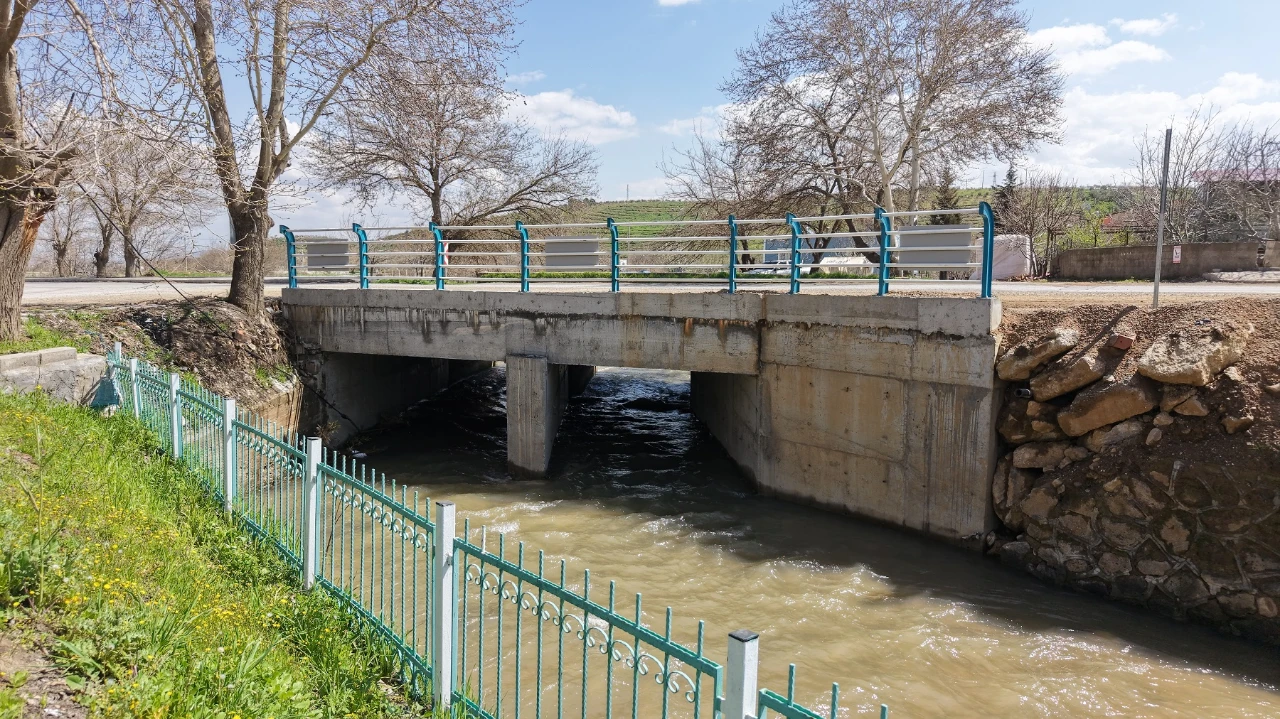 Kahramanmaraş Türkoğlu Şekeroba’da Köprü Genişletildi! Ulaşım Rahatladı (7)