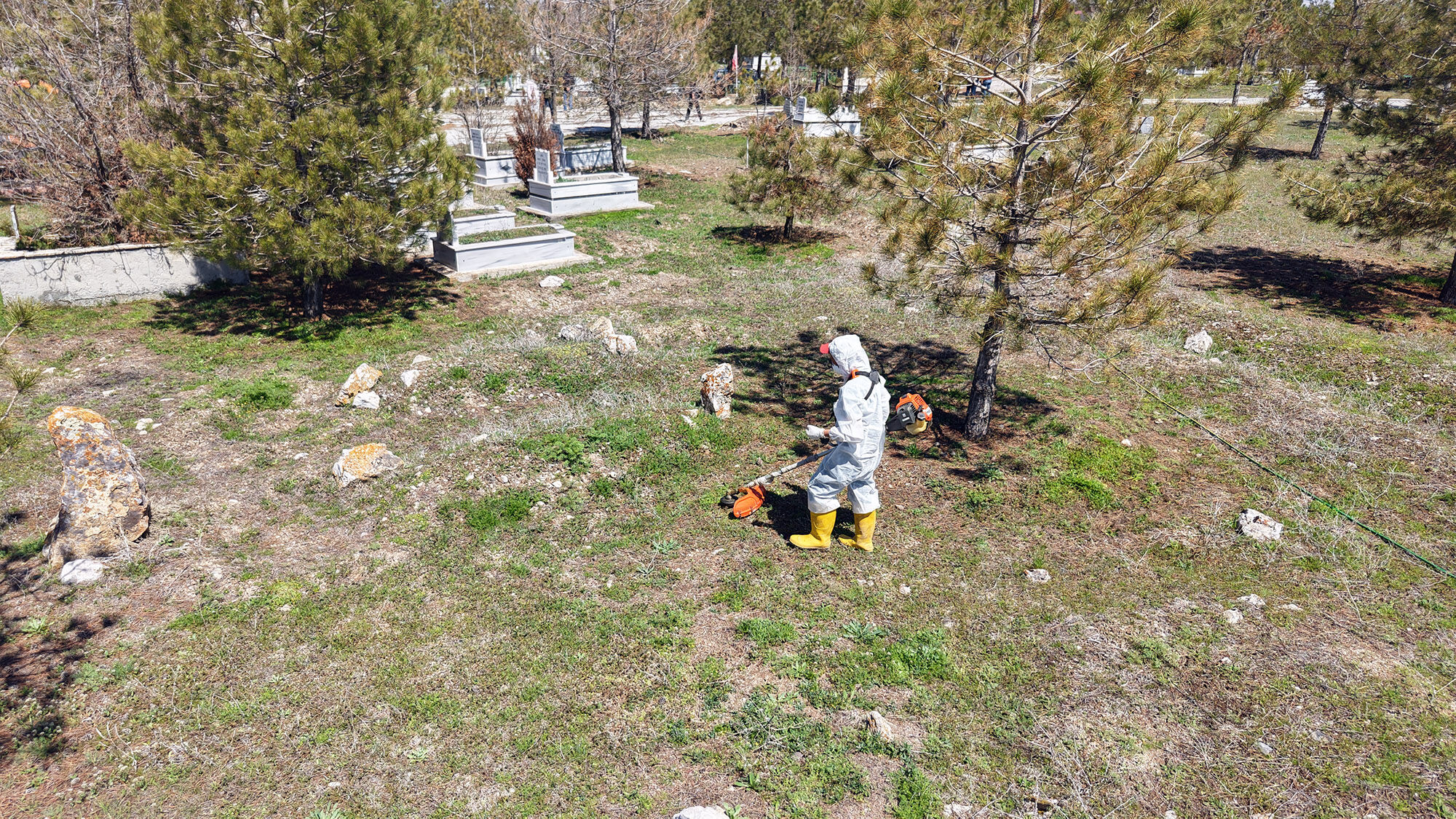 Kahramanmaraş’ta 736 Mezarlıkta Kapsamlı Yenileme Çalışması Başladı (5)