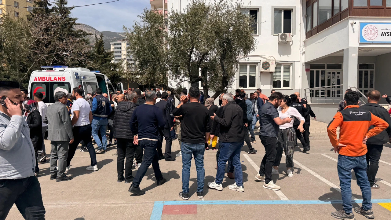 Kahramanmaraş'ta Ayser Çalık Ortaokulu Saldırısı Vali'den Ilk Açıklama (2)