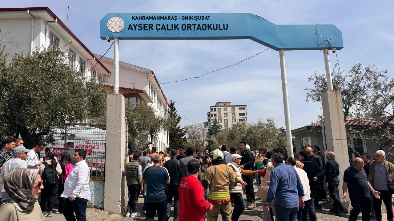 Kahramanmaraş'ta Ayser Çalık Ortaokulu Saldırısı Vali'den Ilk Açıklama (4)