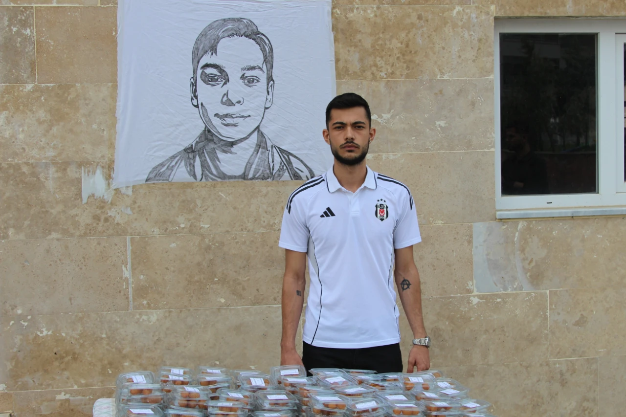 Kahramanmaraş'ta Bayram Futbolcu Olma Hayaliyle Toprağa Verildi! (6)