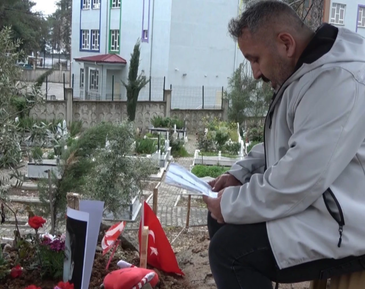 Kahramanmaraş'ta Dört Çocuk Yan Yana Defnedildi Feryatlar Yükseldi (3)