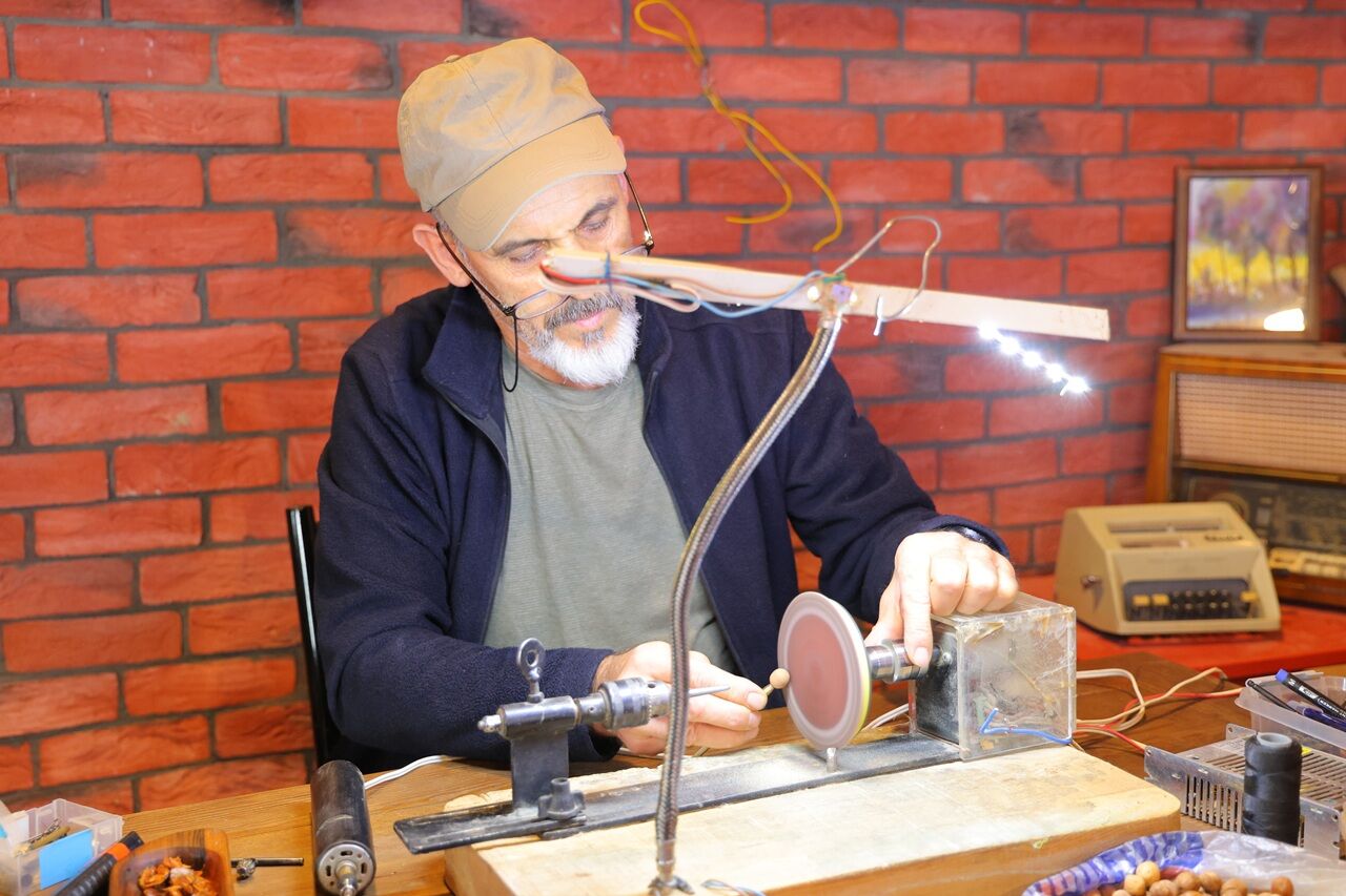 Kahramanmaraş’ta Emekli Vatandan El Emeği Şovu Kendi Tornasıyla Üretiyor (3)