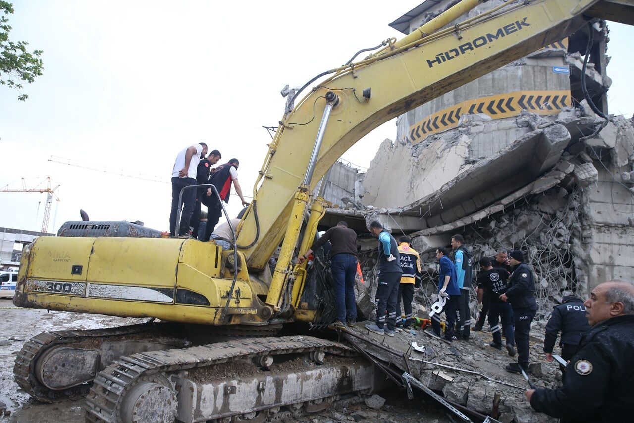 Kahramanmaraş’ta Enkaz Altında Kalan Operatörün Kimliği Belli (3)