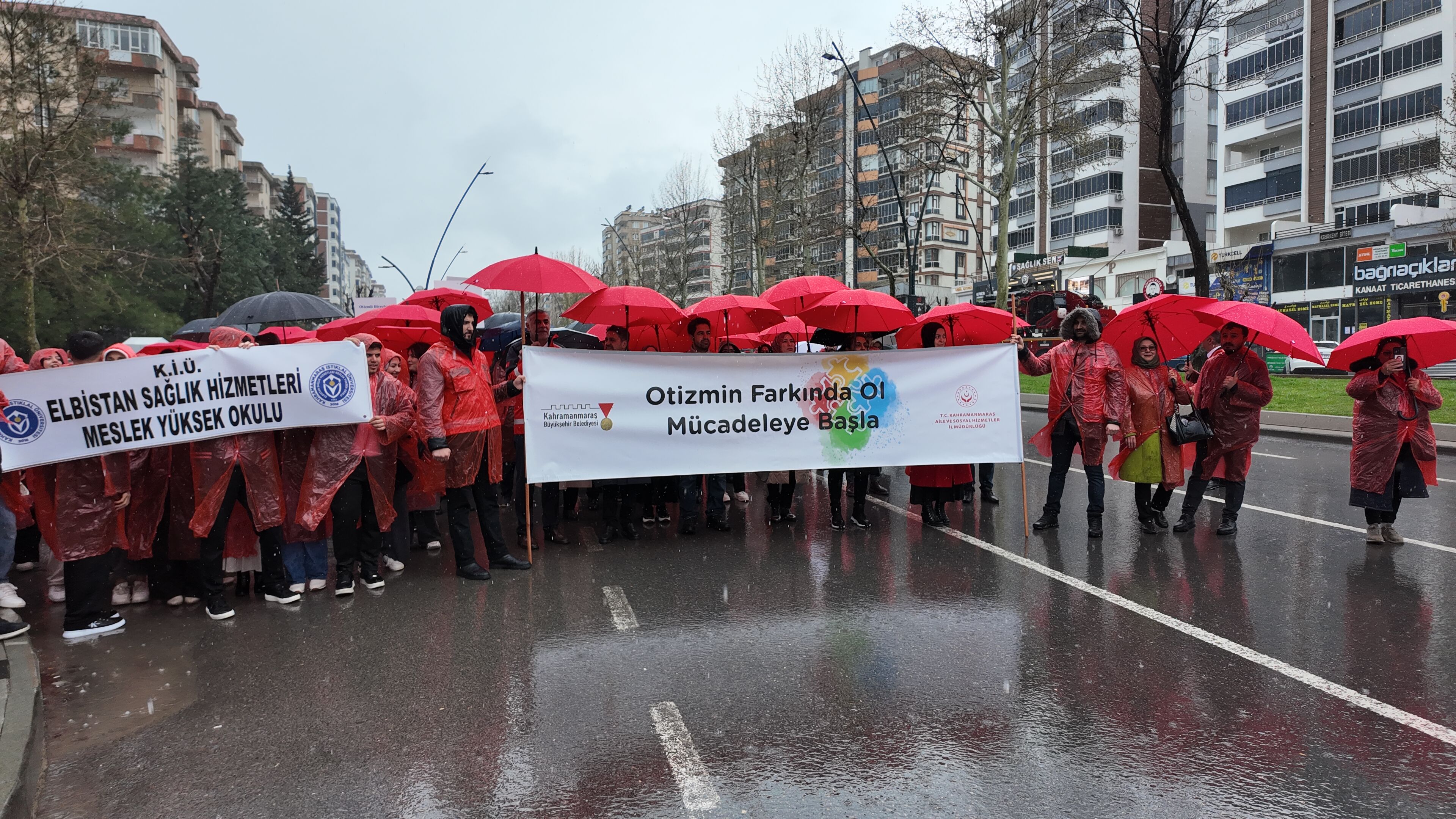 Kahramanmaraş’ta Farkındalık İçin Gökyüzüne Onlarca Balon Uçuruldu (2)