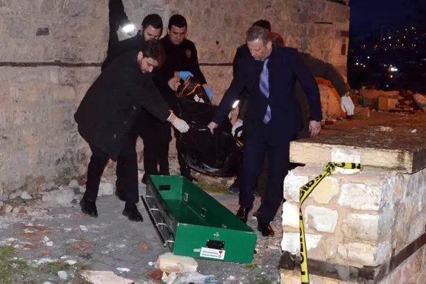 Kahramanmaraş’ta Metruk Binada Bulunan Cesedin Kimliği Belli Oldu (1)