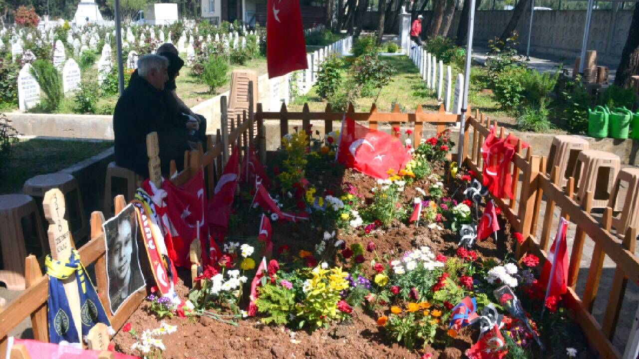 Kahramanmaraş’ta Okuldaki Saldırıda Ölen Kerem’in Babası Oğlum, Kız Çocuklarını Korumuş (5)