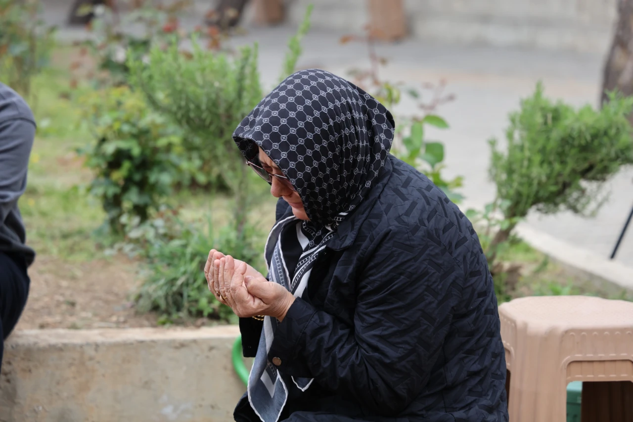 Kahramanmaraş'ta Ölen Çocukların Mezarına Notlar Yağdı! (4)