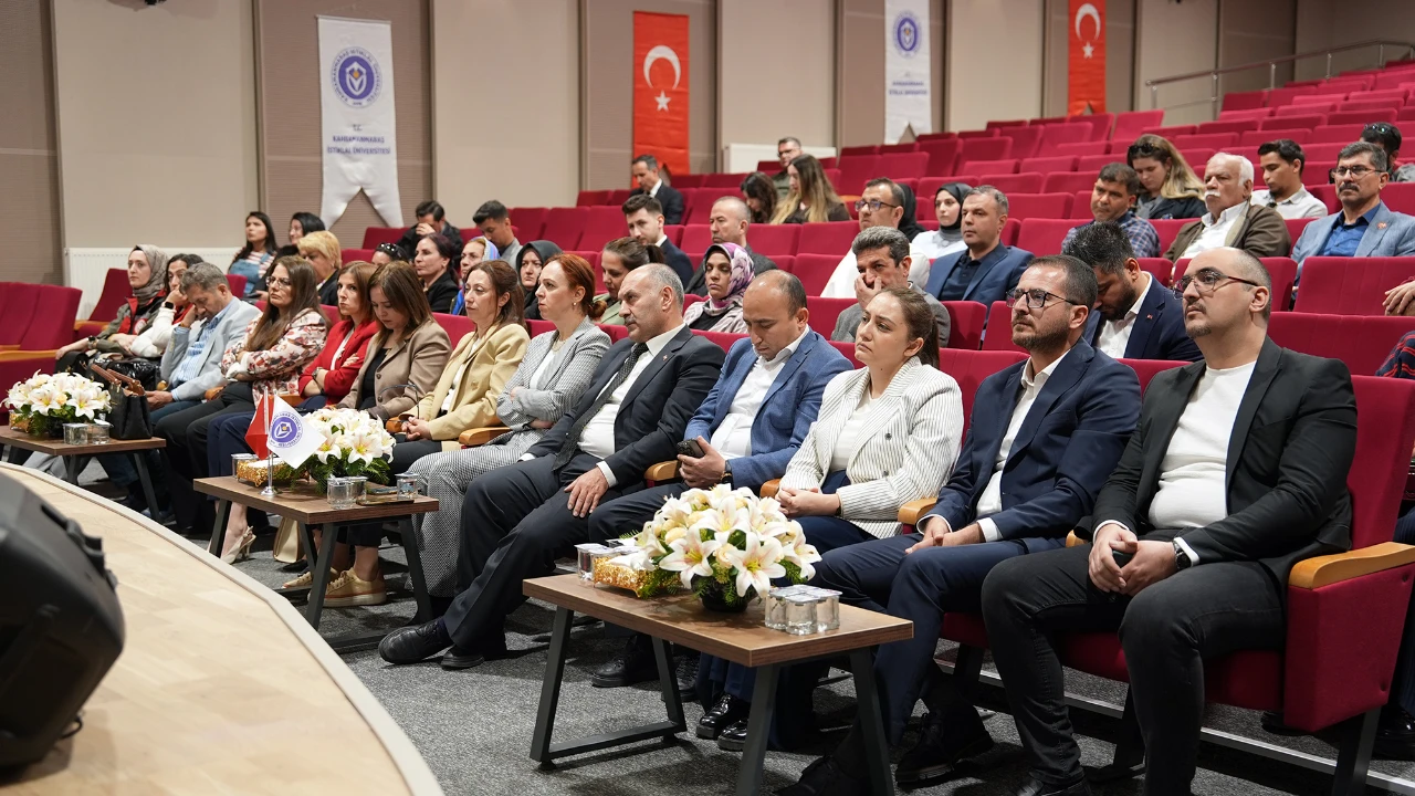Kahramanmaraş’ta Otizm Konferansı! Uzman Isimler Önemli Mesajlar Verdi (8)