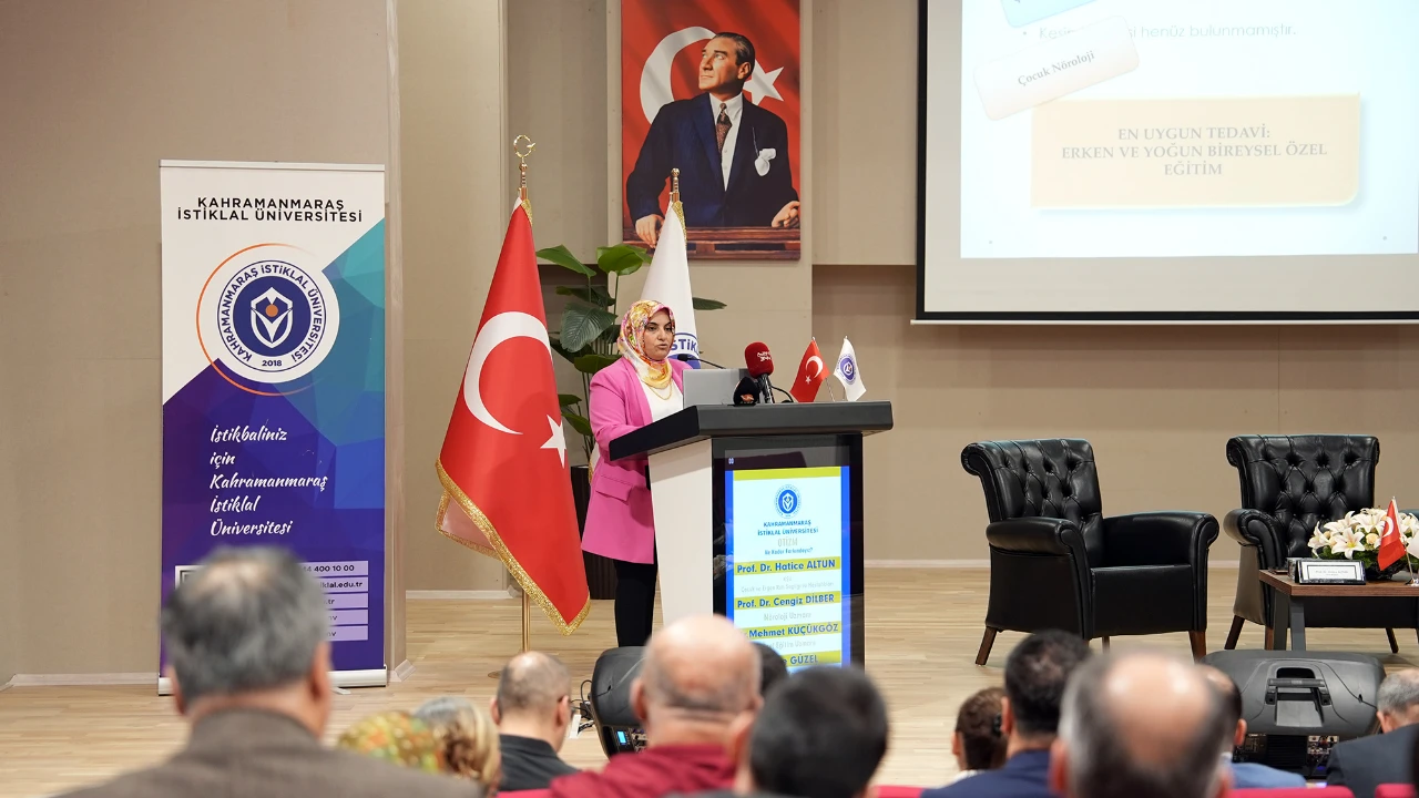 Kahramanmaraş’ta Otizm Konferansı! Uzman Isimler Önemli Mesajlar Verdi (9)