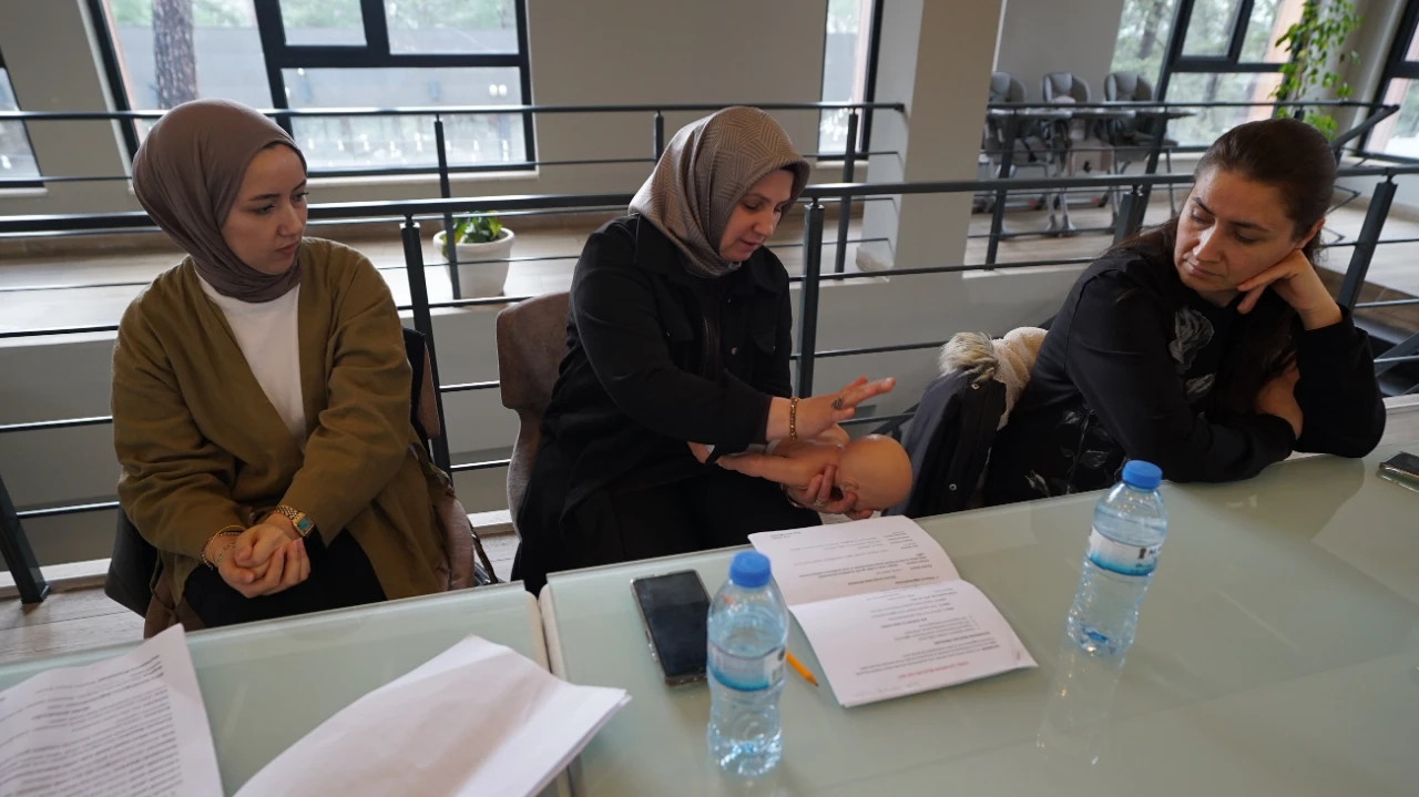 Kahramanmaraş'ta Personelden Hayat Kurtaran Müdahale Eğitimi! (2)