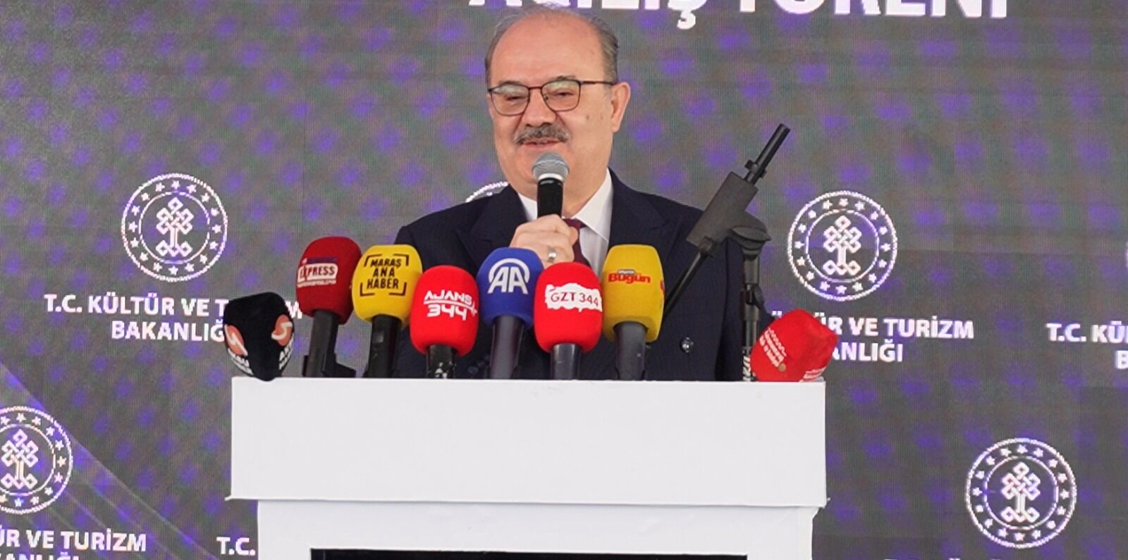 Kahramanmaraş’ta Şehit Ömer Halisdemir Kütüphanesi Açıldı (2)