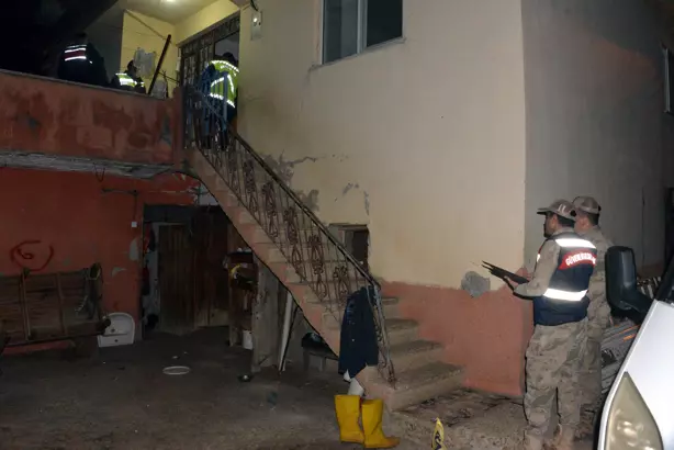 Kahramanmaraş'ta Tartıştığı Karısını Tabancayla Başından Vurup, Öldürdü