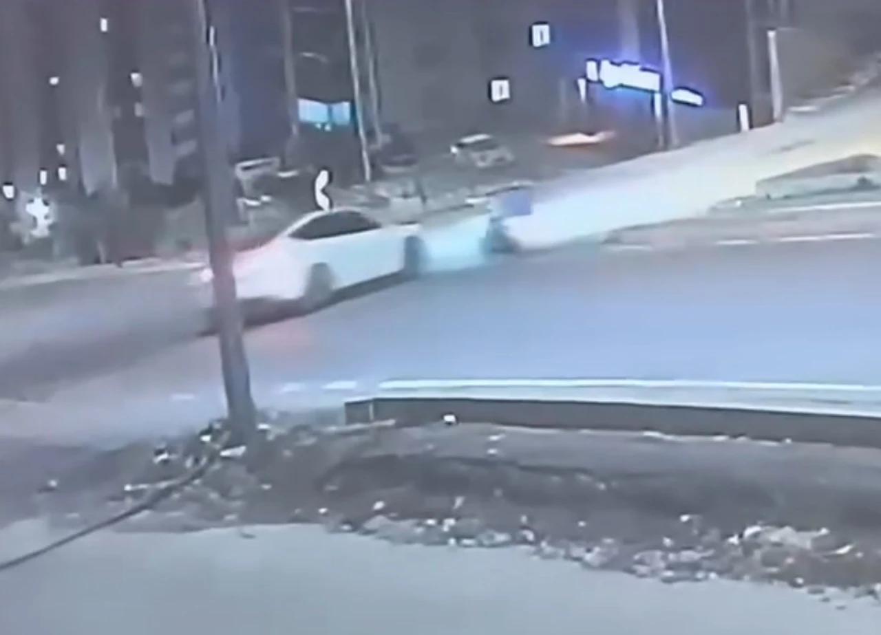 Kahramanmaraş’ta Tesla Çarpıp Kaçtı! Genç Sürücü Isyan Etti (2)