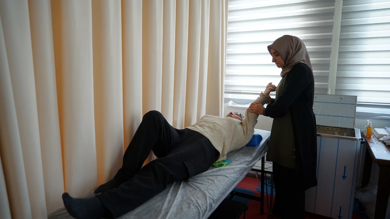 Kahramanmaraş'ta Yaşlılara Ücretsiz Sağlık Ve Hobi Desteği! (8)