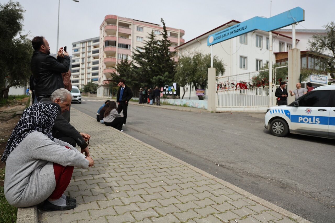 Kahramanmaraş’taki Okul Saldırganını Karşı Sınıfındaki Öğrenci Anlattı (2)