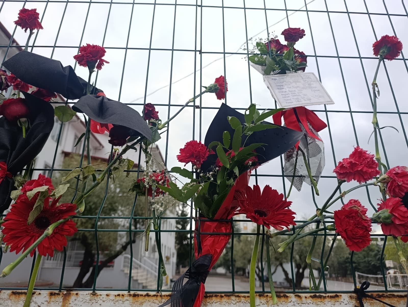 Kahramanmaraş’taki Okul Saldırısında Hayatını Kaybeden Ayla Kara İçin Okulda Dua Edildi (3)