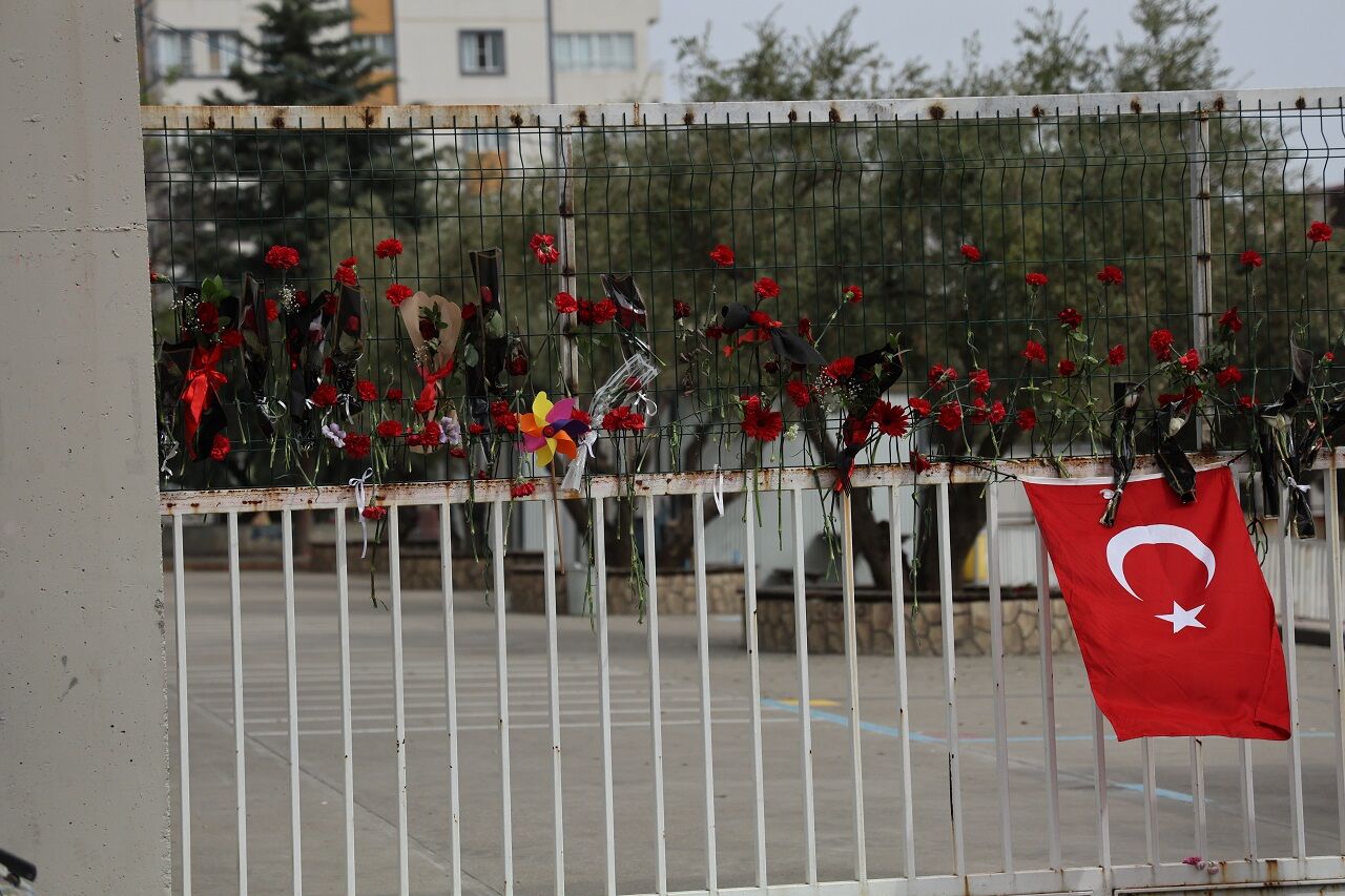 Kahramanmaraş'taki Okul Saldırısında Nöbetçi Öğretmenin Uyarısı Hayat Kurtardı (2)