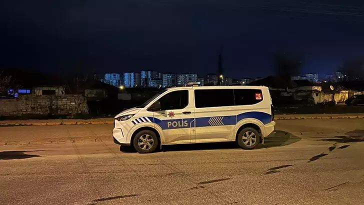 Kayseri’de 2 Grup Arasındaki Bıçaklı Kavgada 2 Kardeş Yaralandı (1)