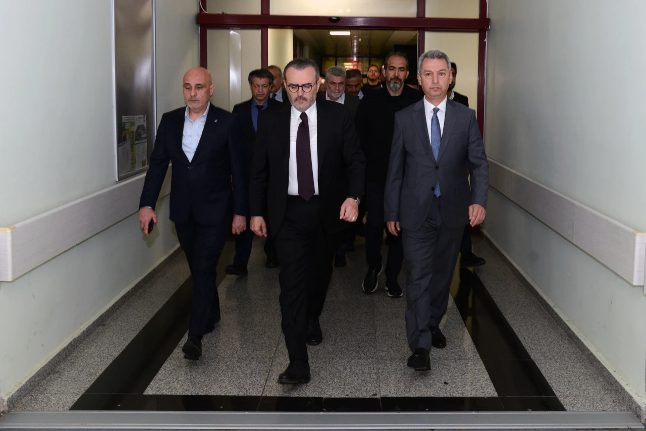 Mahir Ünal'dan Yaralı Öğrencilere Ksü'de Ziyaret! (2)