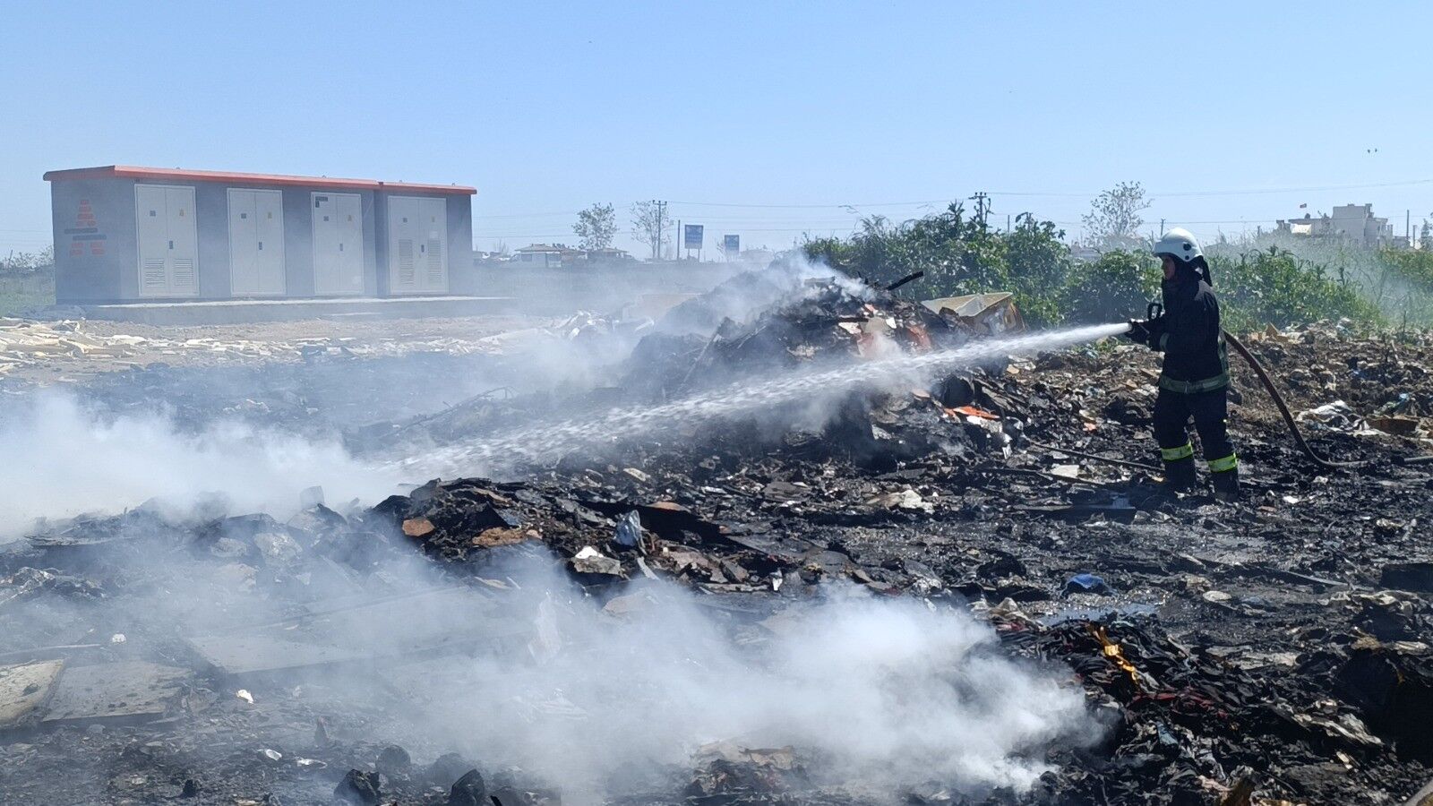 Manavgat’ta Çöp Ve Hurdalar Yine Yandı, Vatandaşlar Duruma Tepki Gösterdi (4)