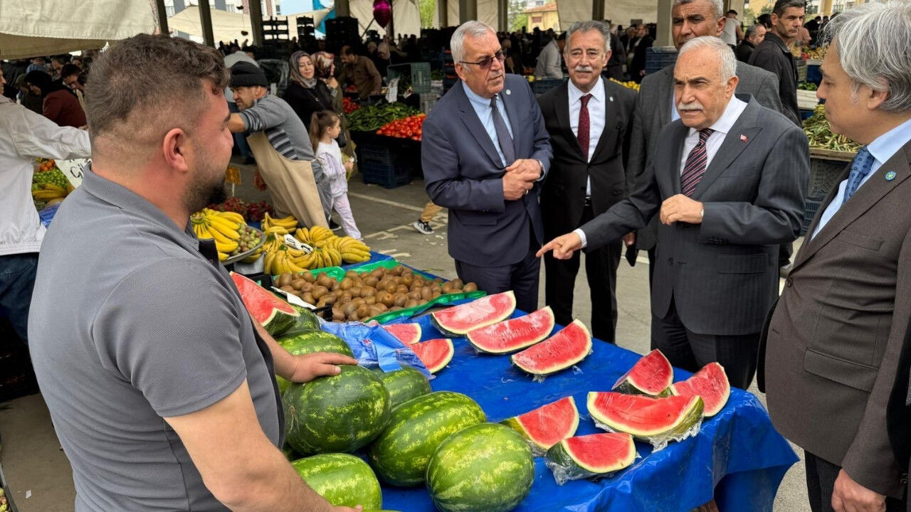 Milletvekili Fakıbaba Kahramanmaraş’ta pazara indi, gördüğü rakam karşısında şoke oldu!
