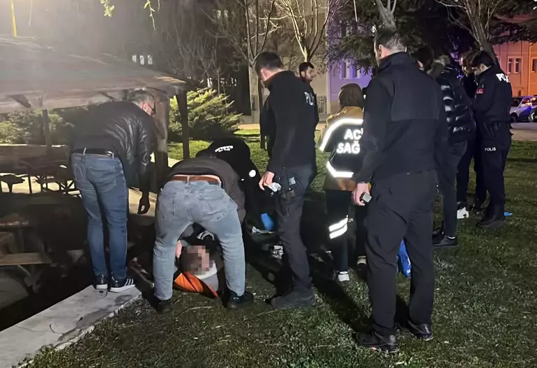 Nevşehir’de Parkta Bıçaklı Kavga 3 Yaralı-1