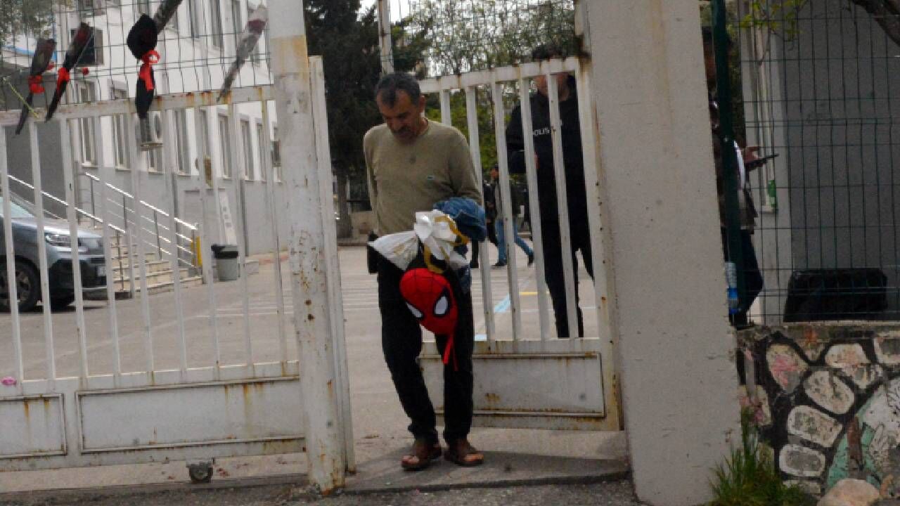 Oğlu Saldırının Olduğu Okulda Eğitim Gören Anne ‘Yanımızdan Geçerken Sıkıyordu Anne' Diyor (8)