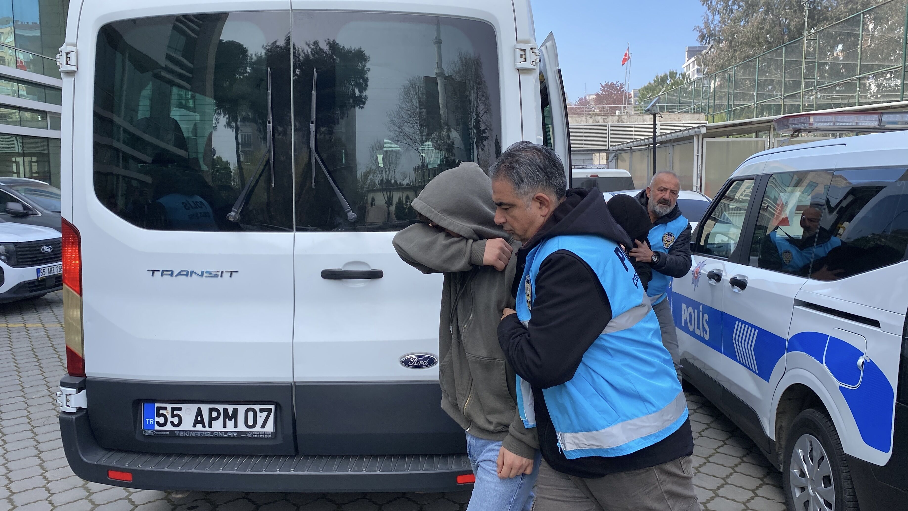 Okullara Saldırı Yapılacağı Yönündeki Paylaşımlara 7 Gözaltı (6)