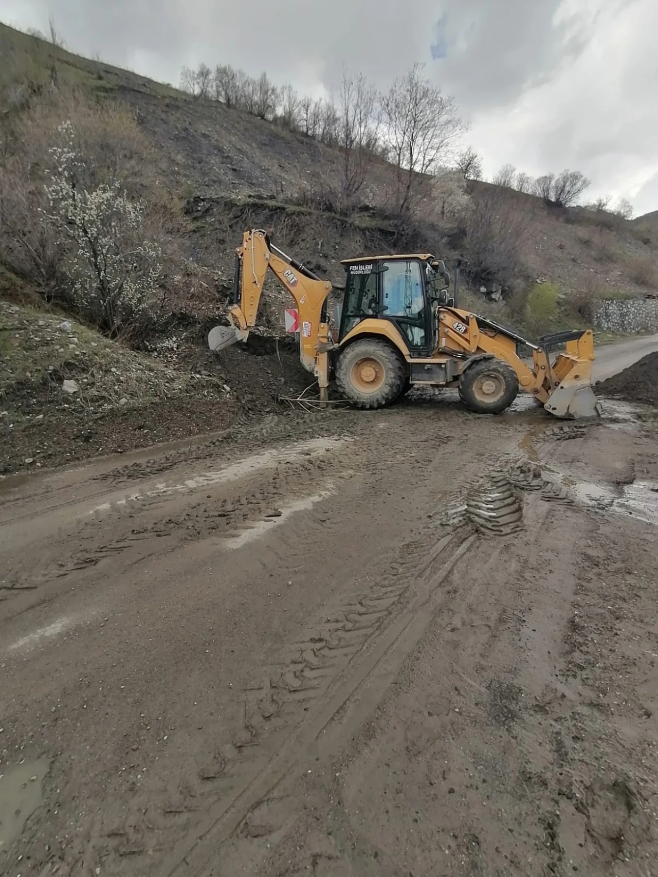 Onikişubat’tan 11 Mahallede Ulaşım Seferberliği! (7)