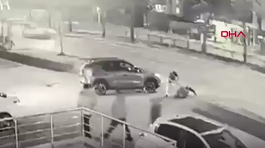 Restoran Çalışanı Mesai Arkadaşını 9 Bıçak Darbesiyle Öldürdü (3)