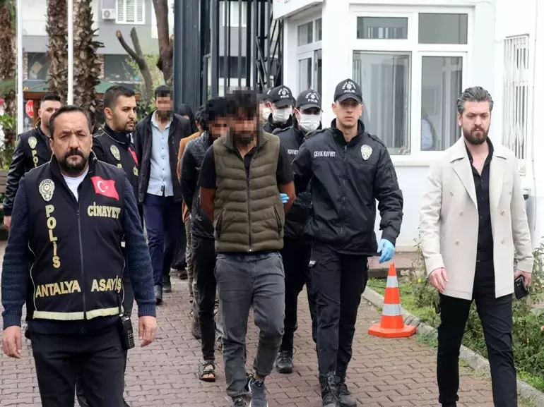 Sera Işçisi Kadının Ölümünde 10 Şüpheli Adliyede (1)