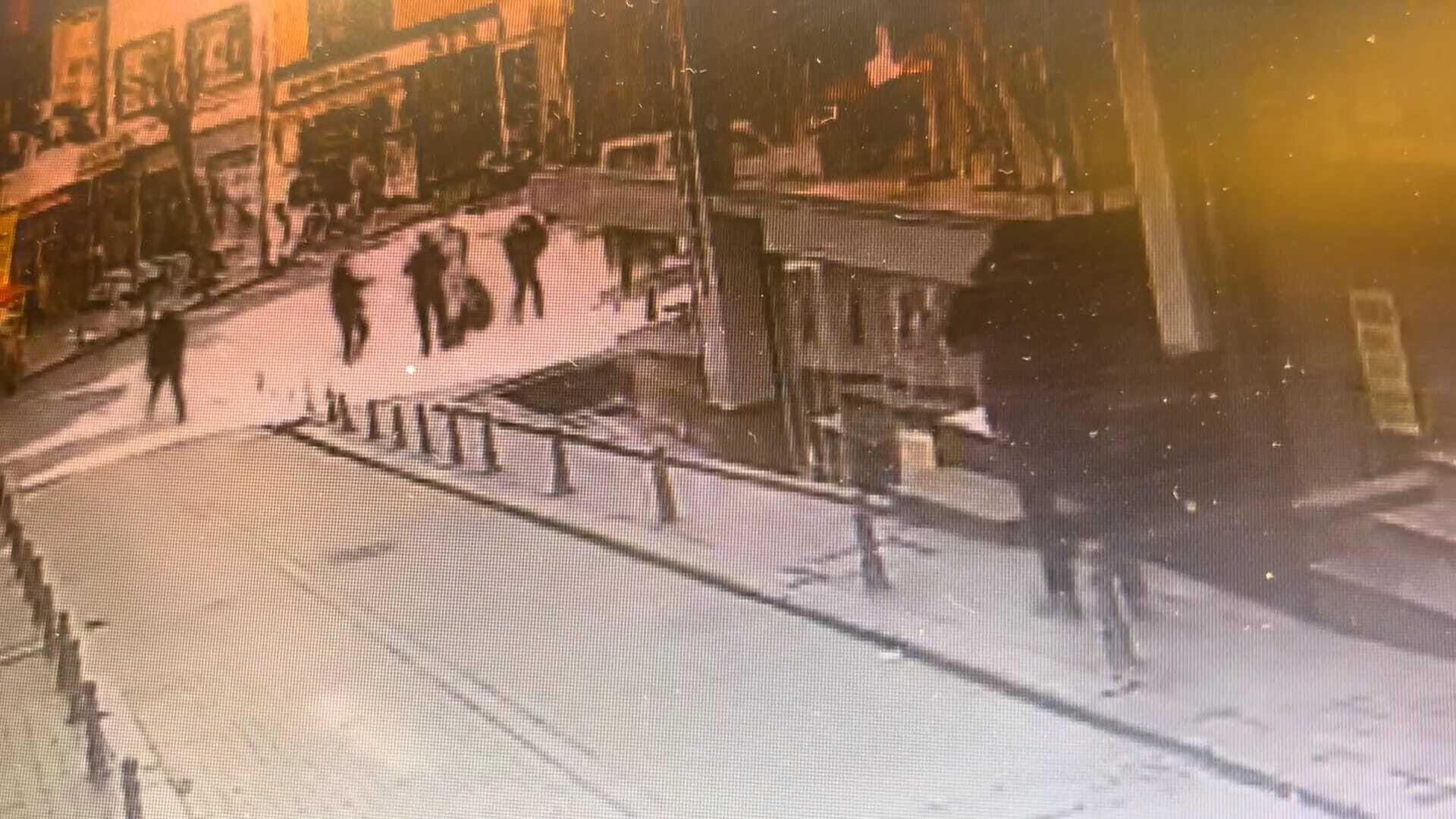 Silahlı Saldırıya Uğrayan Kurye Öldü; O Anlar Kamerada (2)