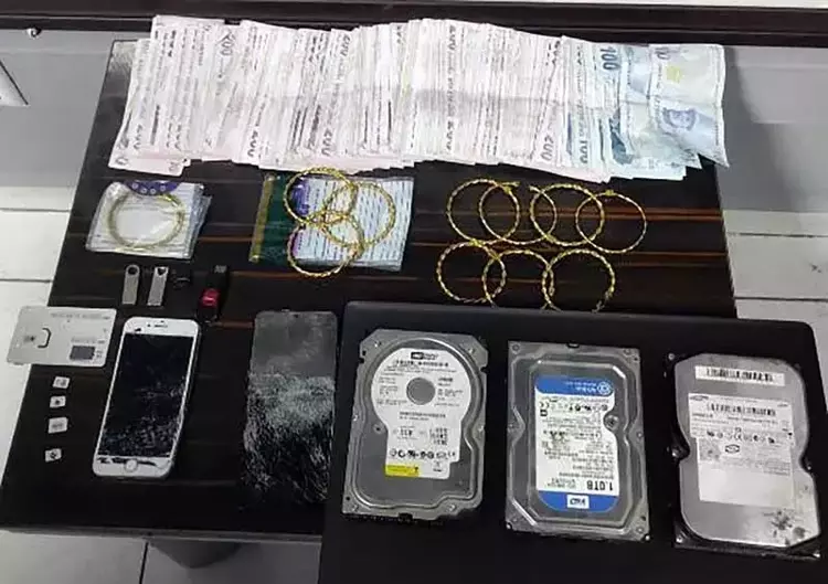 Yatağa Bağımlı Oğlu Için Biriktirdiği 1,8 Milyon Lira Değerindeki Altınları Alıp, Dolandırdılar (1)