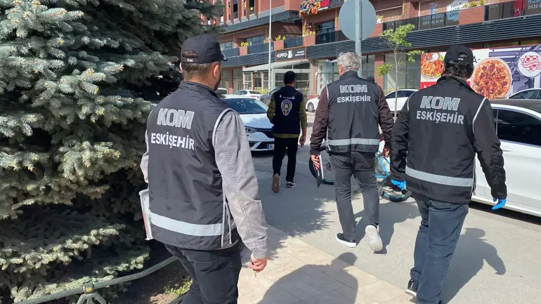 Eskişehir Tepebaşı Belediyesi’ne ‘yolsuzluk’ operasyonu; 60 gözaltı