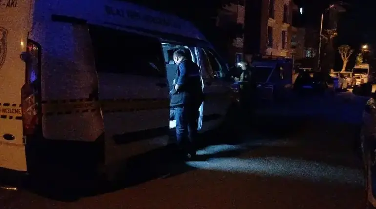 Gelin ile görümce kavgada birbirini bıçakladı-1