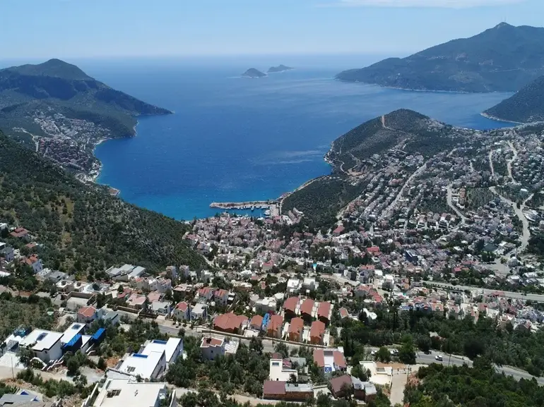 Kaçak yapıların 10'uncu yıkım ihalesine de teklif veren olmadı