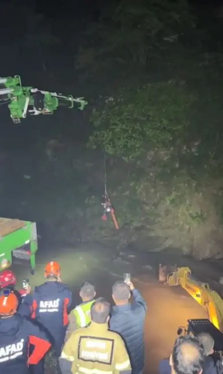 Derede balık avlarken akıntıya kapılıp, kaybolan  gençten acı haber-1