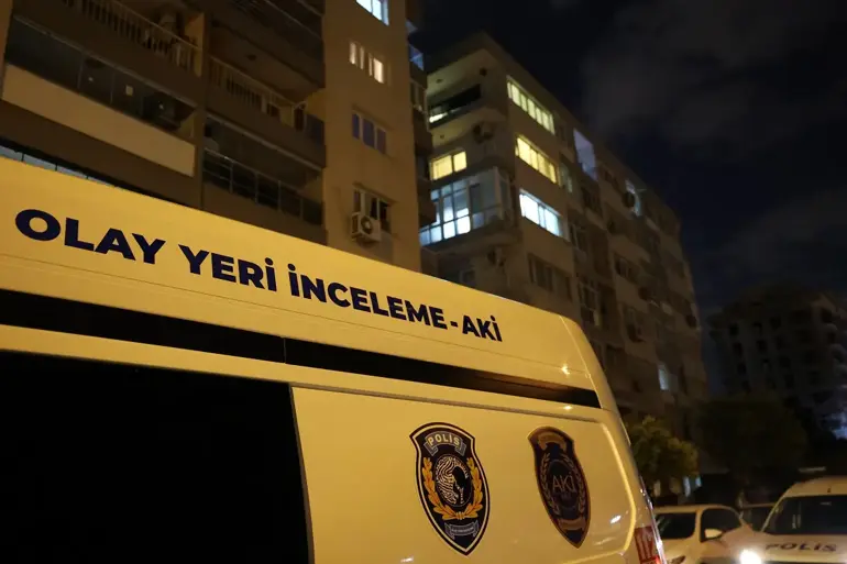 73 Yaşındaki Baba, Oğlunu Bıçaklayarak Öldrdü
