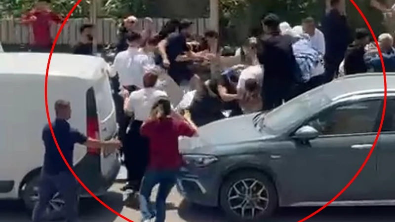Aileler Birbirine Girdi 8 Yaralı, 17 Gözaltı (1)