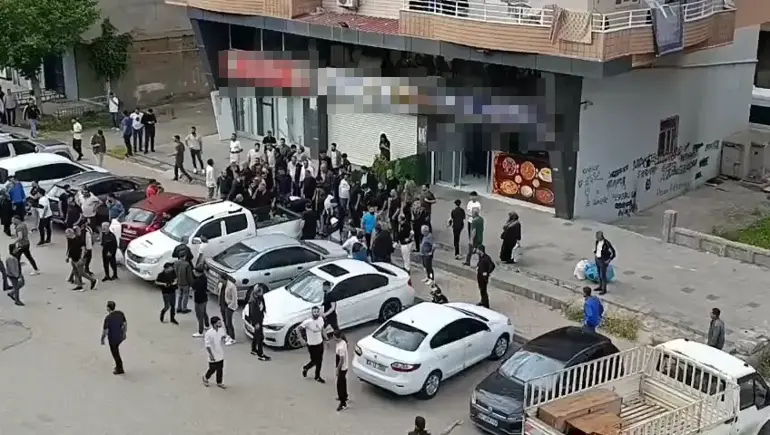 Akraba Aileler Arasında Silahlı Kavga 1 Ölü, 4 Yaralı (3)