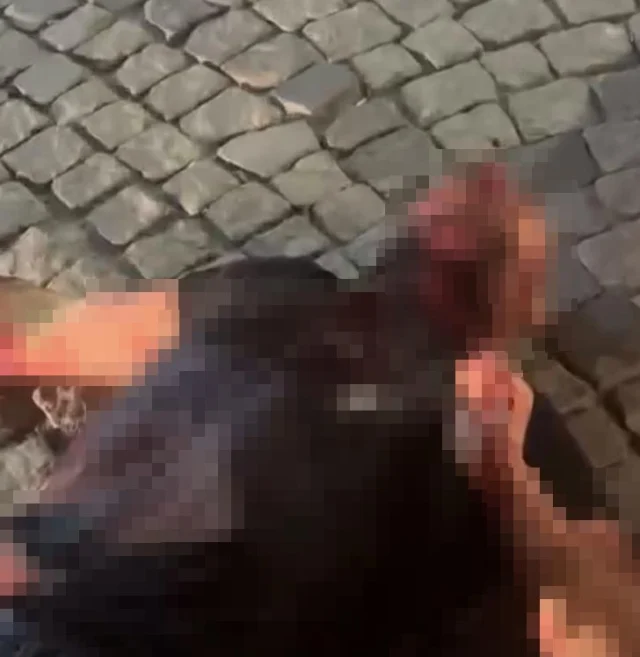Akrabasının Boğazını Kesip Kahvehanenin Önüne Bıraktı (1)