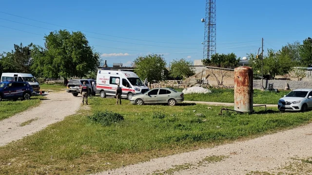 Amca Çocukları Birbirini Vurdu 3 Ölü, Şüpheli Her Yerde Aranıyor (1)-1
