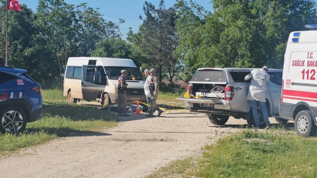 Amca Çocukları Birbirini Vurdu 3 Ölü, Şüpheli Her Yerde Aranıyor (3)